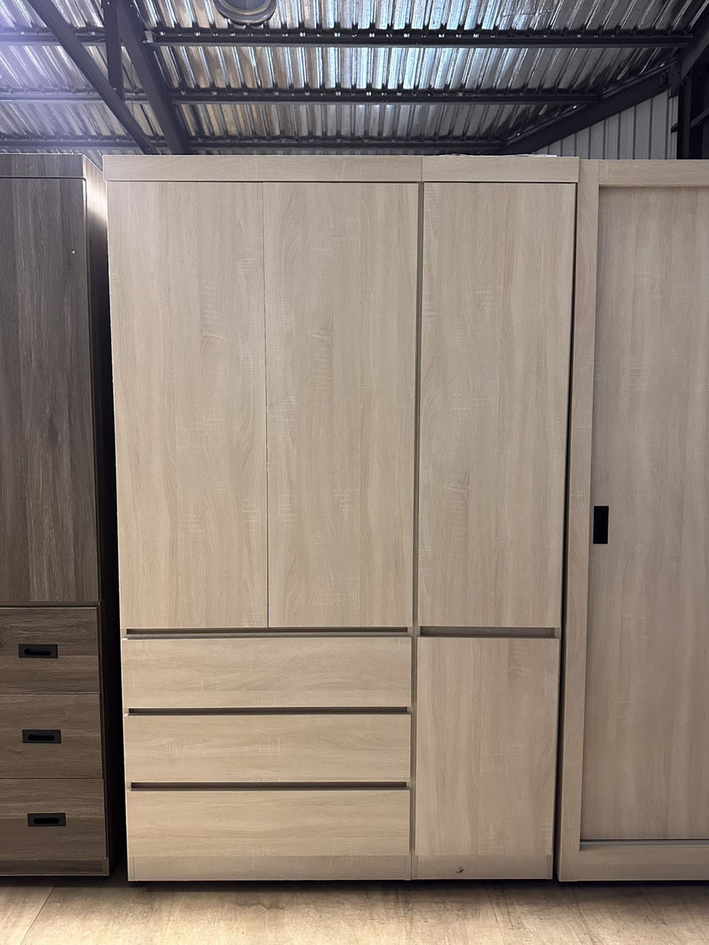 淺木紋衣櫃五抽款