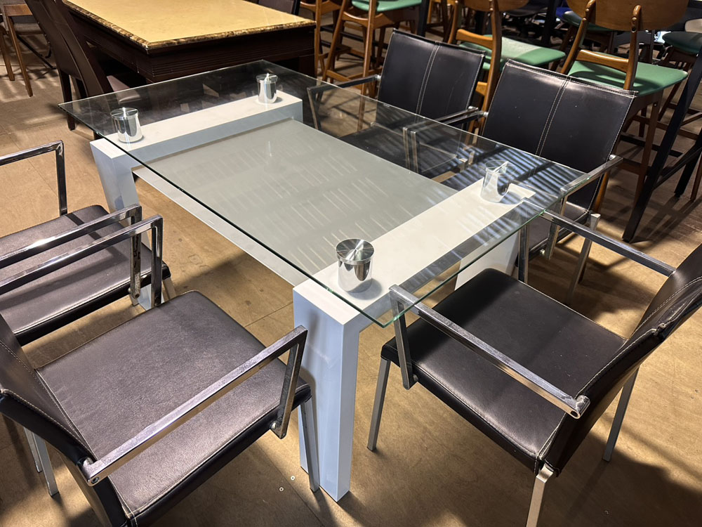 玻璃餐桌四人座